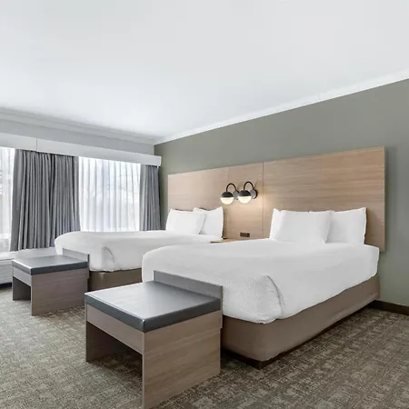 Best Western Plus Windjammer Inn & Conference Center Burlington Exterior photo
