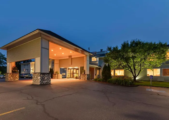 Best Western Plus Windjammer Inn & Conference Center