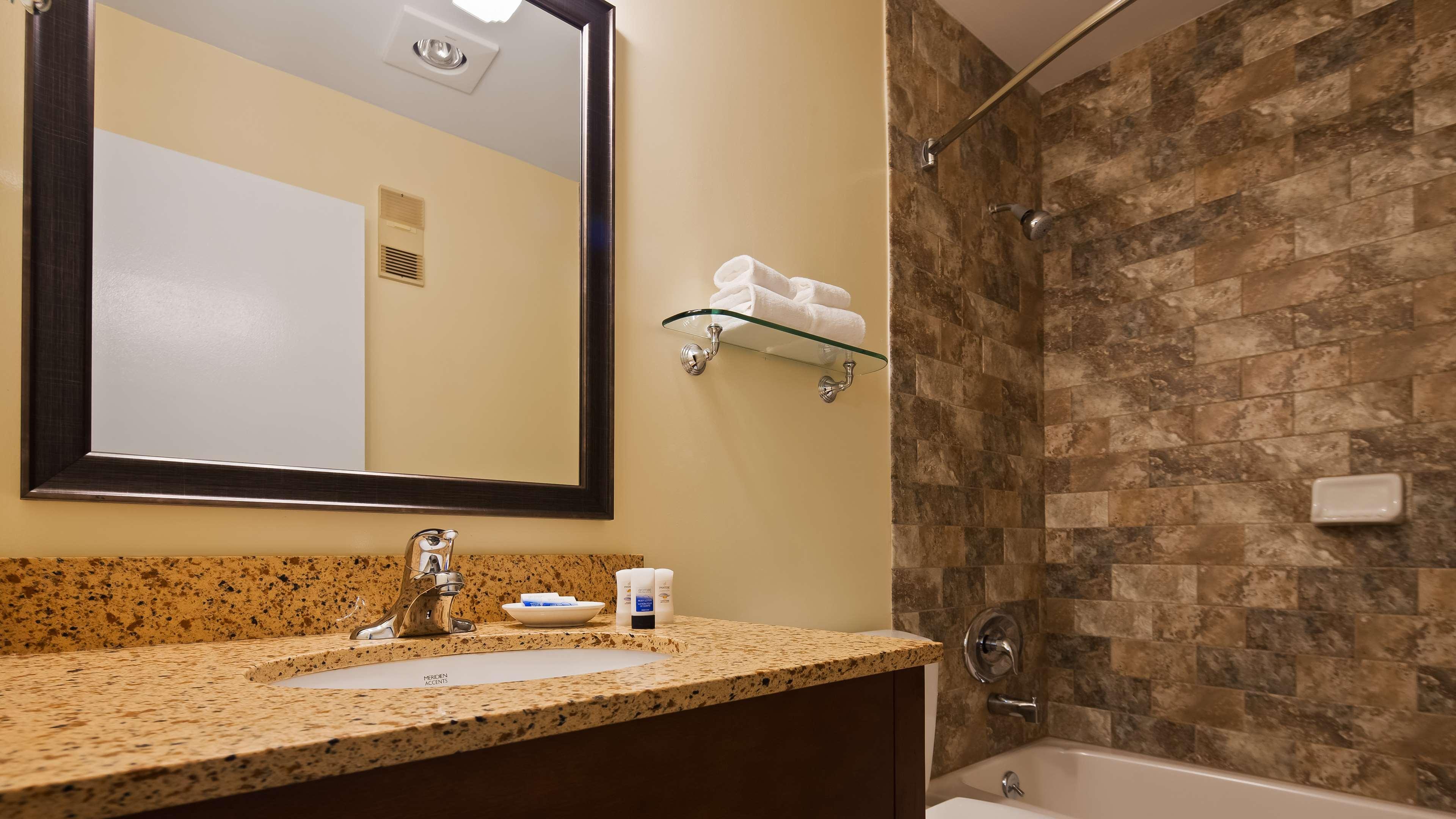 Western Windjammer & Conference Center 3*