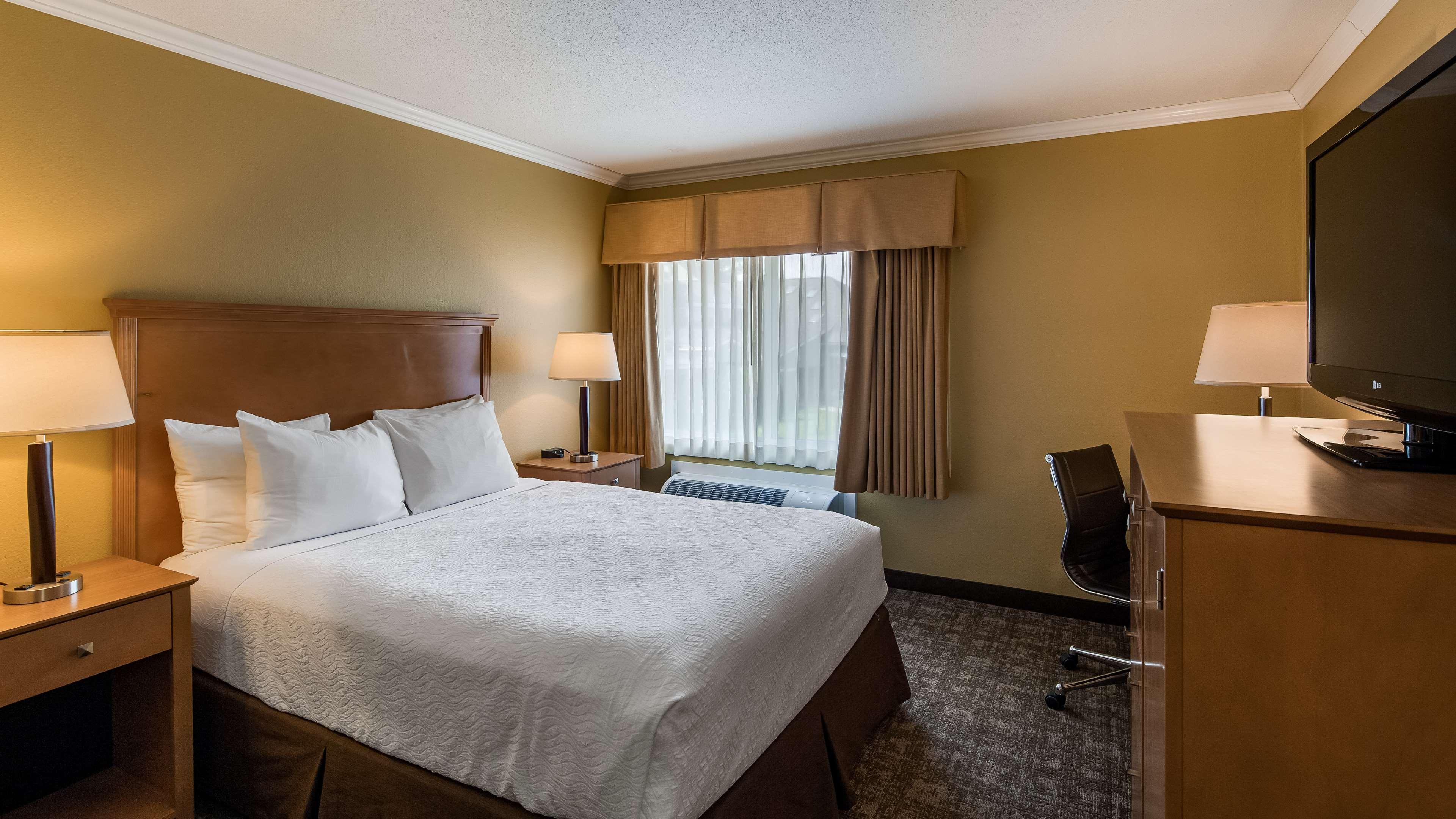Hotel Western Windjammer & Conference Center 3*