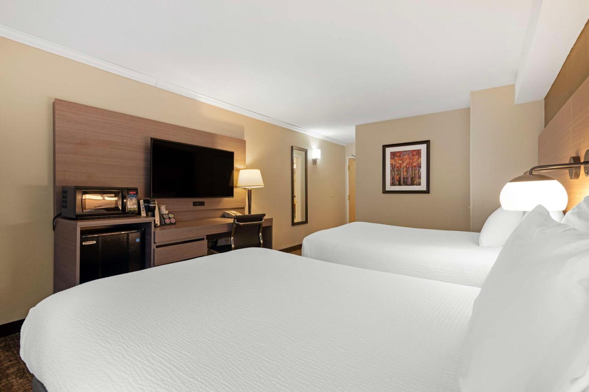 Western Windjammer & Conference Center 3*