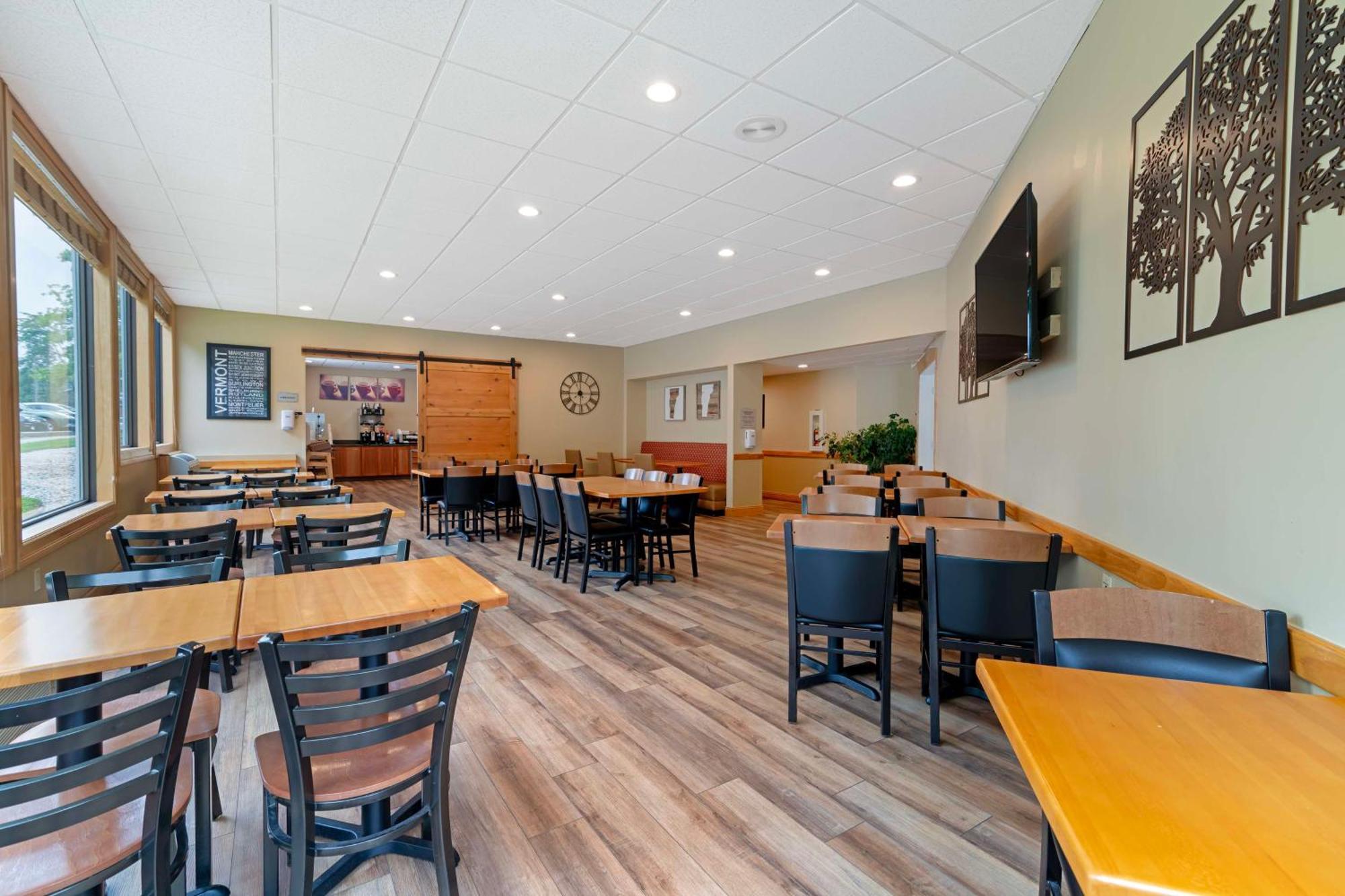 Western Windjammer & Conference Center 3*