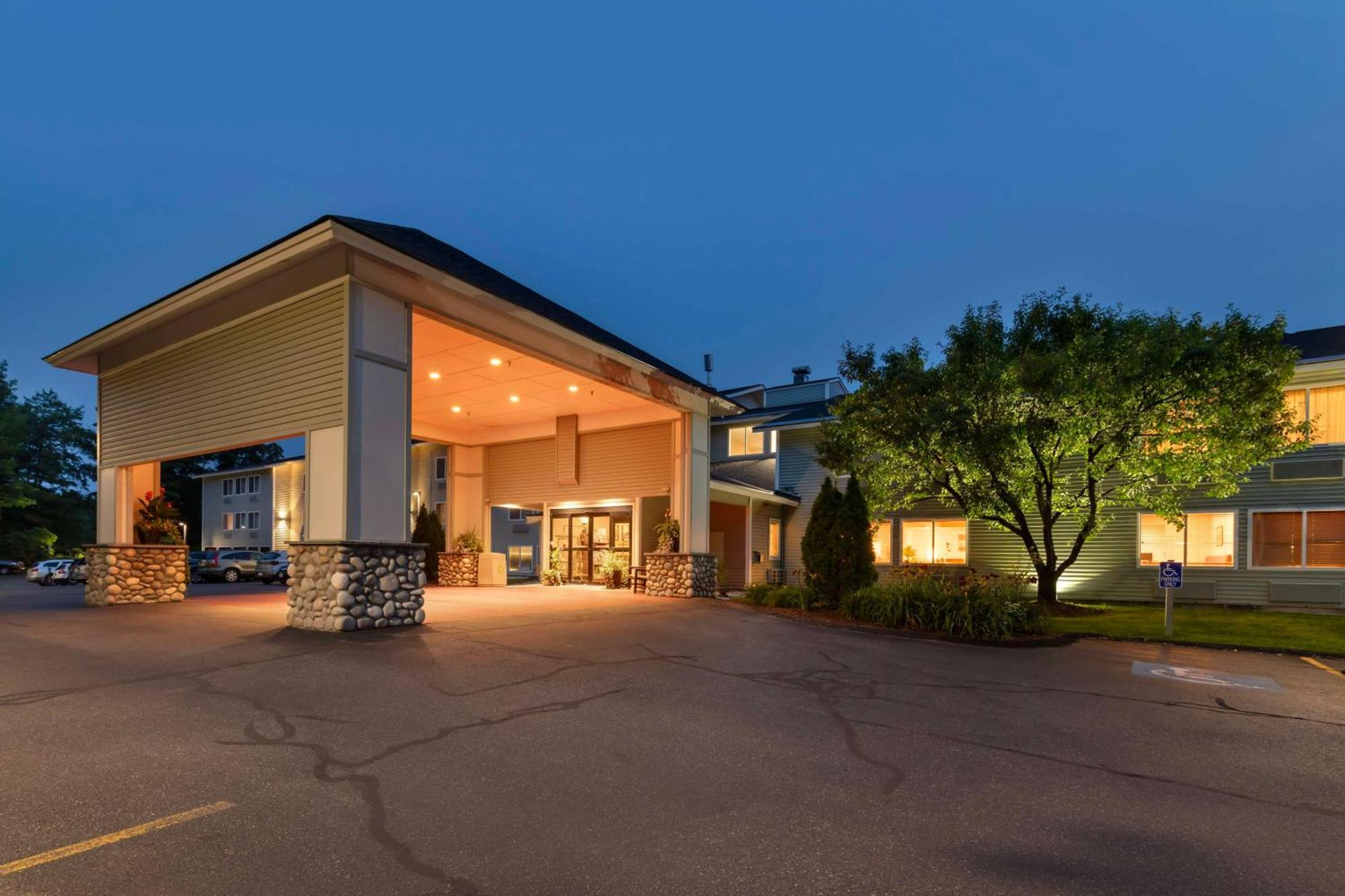 Hotel Western Windjammer & Conference Center 3*