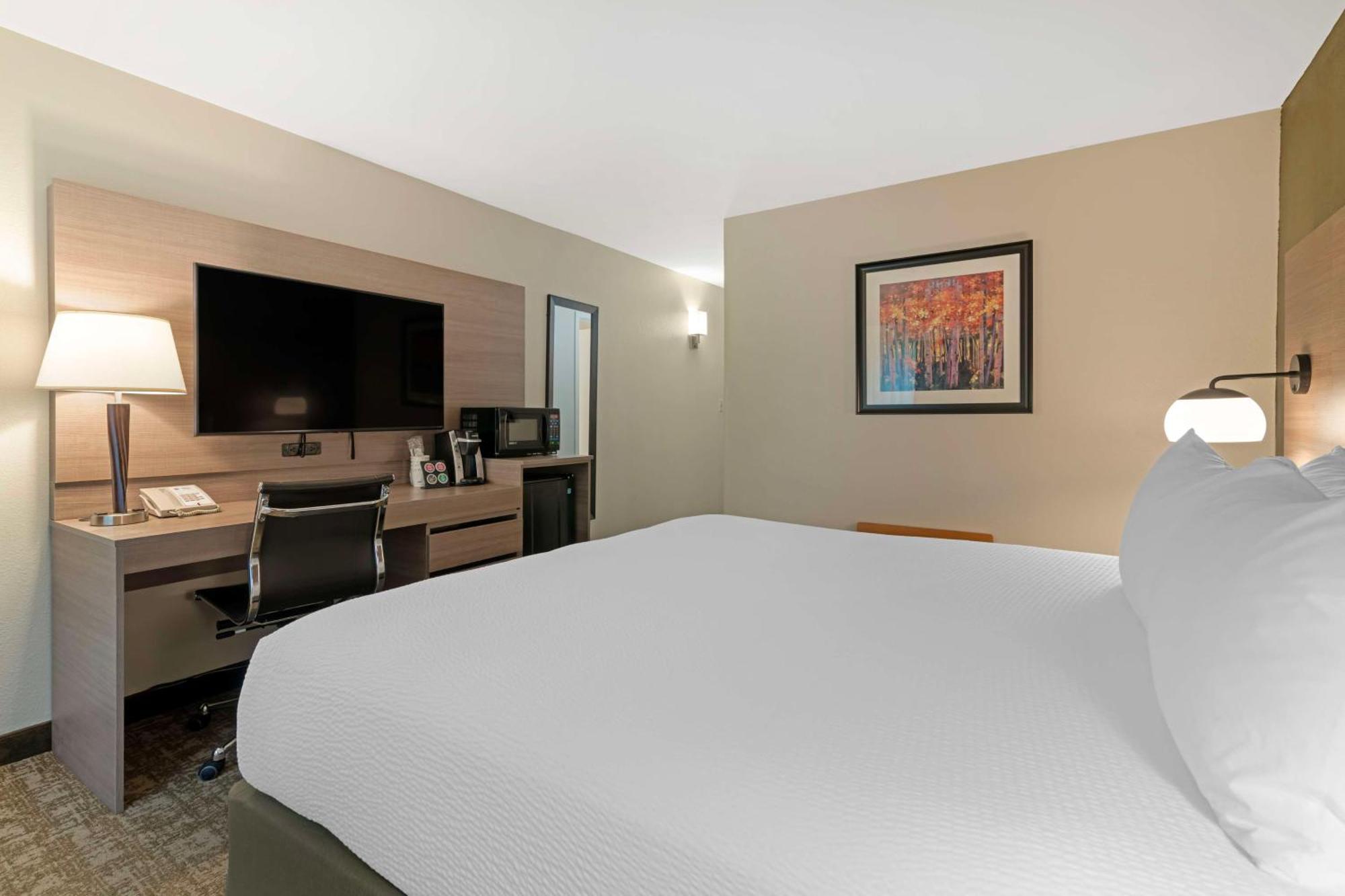 Western Windjammer & Conference Center Hotel 3*